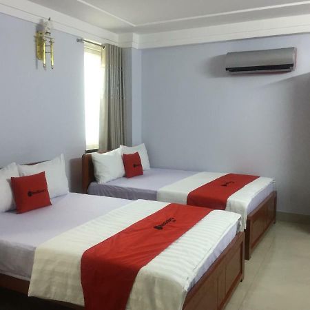 Reddoorz Near Hoa Lu Stadium Ciudad Ho Chi Minh  Exterior foto