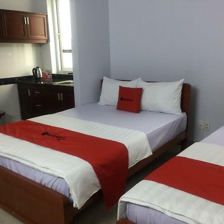 Reddoorz Near Hoa Lu Stadium Ciudad Ho Chi Minh  Exterior foto