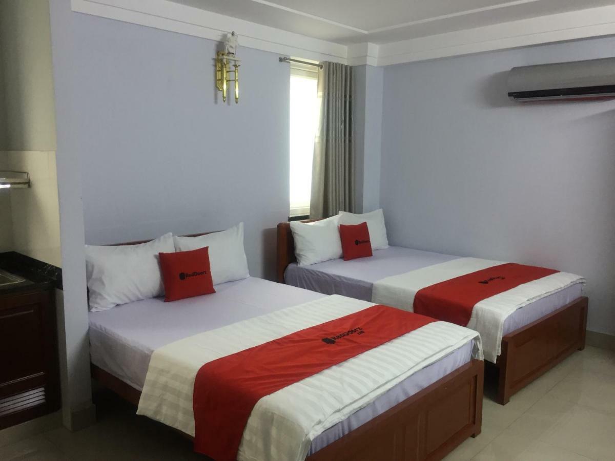 Reddoorz Near Hoa Lu Stadium Ciudad Ho Chi Minh  Exterior foto